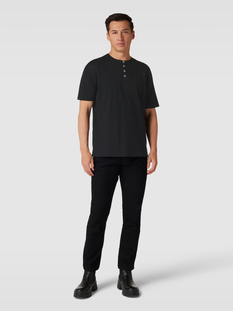 T-Shirt mit Knopfleiste in schwarz
