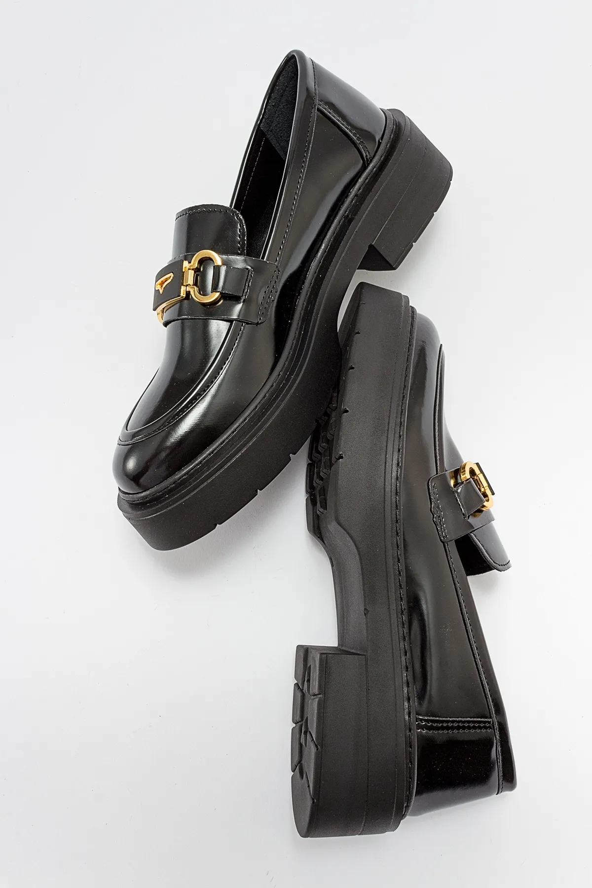 LuviShoes  UNTE Black Opening Damen-Loafer