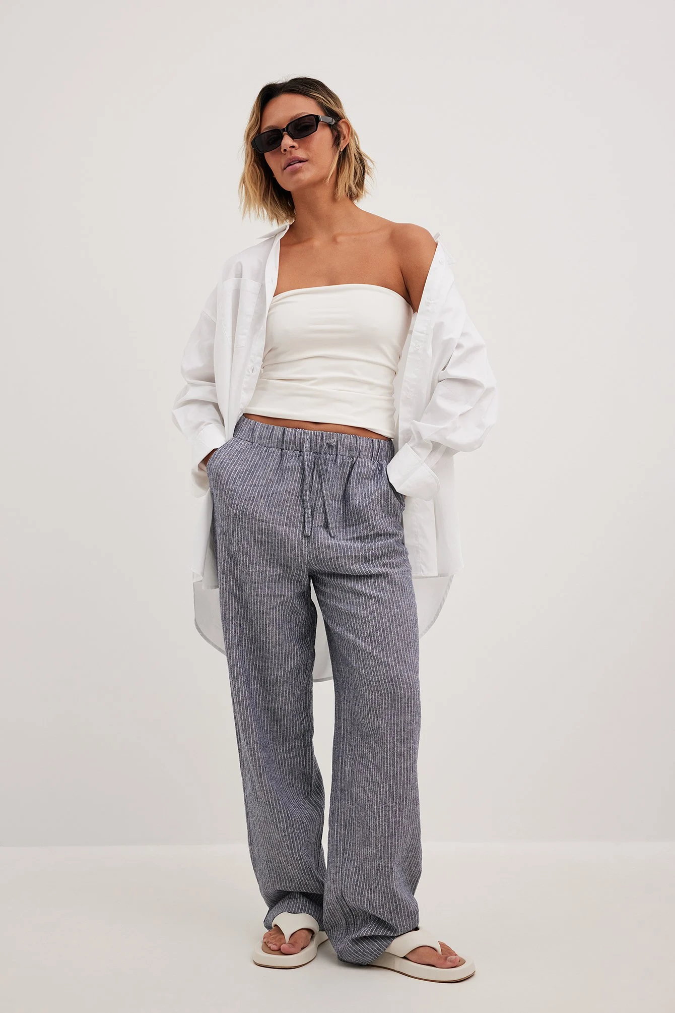 Gestreifte Leinenhose mit elastischer Taille