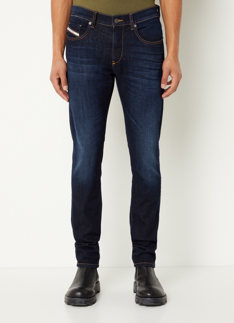 Vaqueros slim fit D-Strukt de Diesel, spălare închisă la culoare