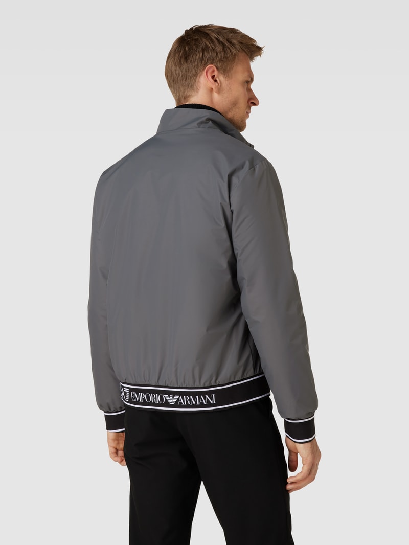 Blouson mit Stehkragen und Zweiwege-Reißverschluss in silber