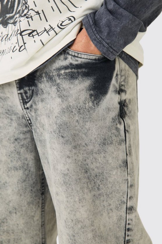 Extrem lockere Jeans mit Acid-Waschung