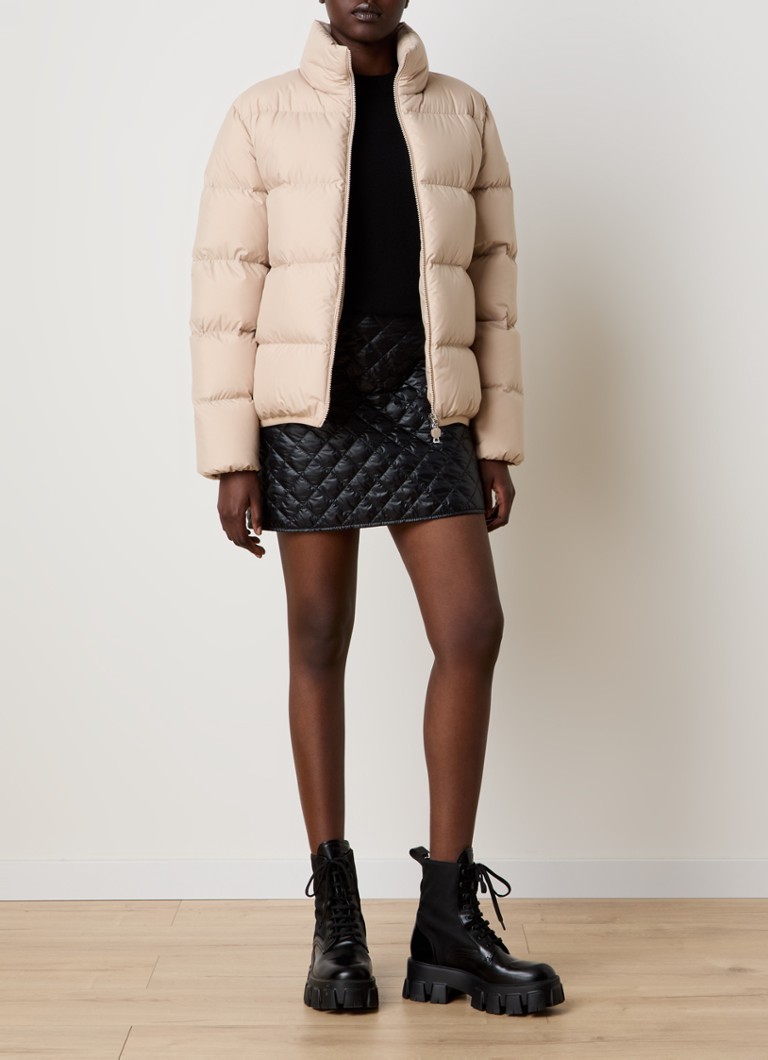 Jachetă matlasată Moncler Abbadia cu buzunare cu fermoar