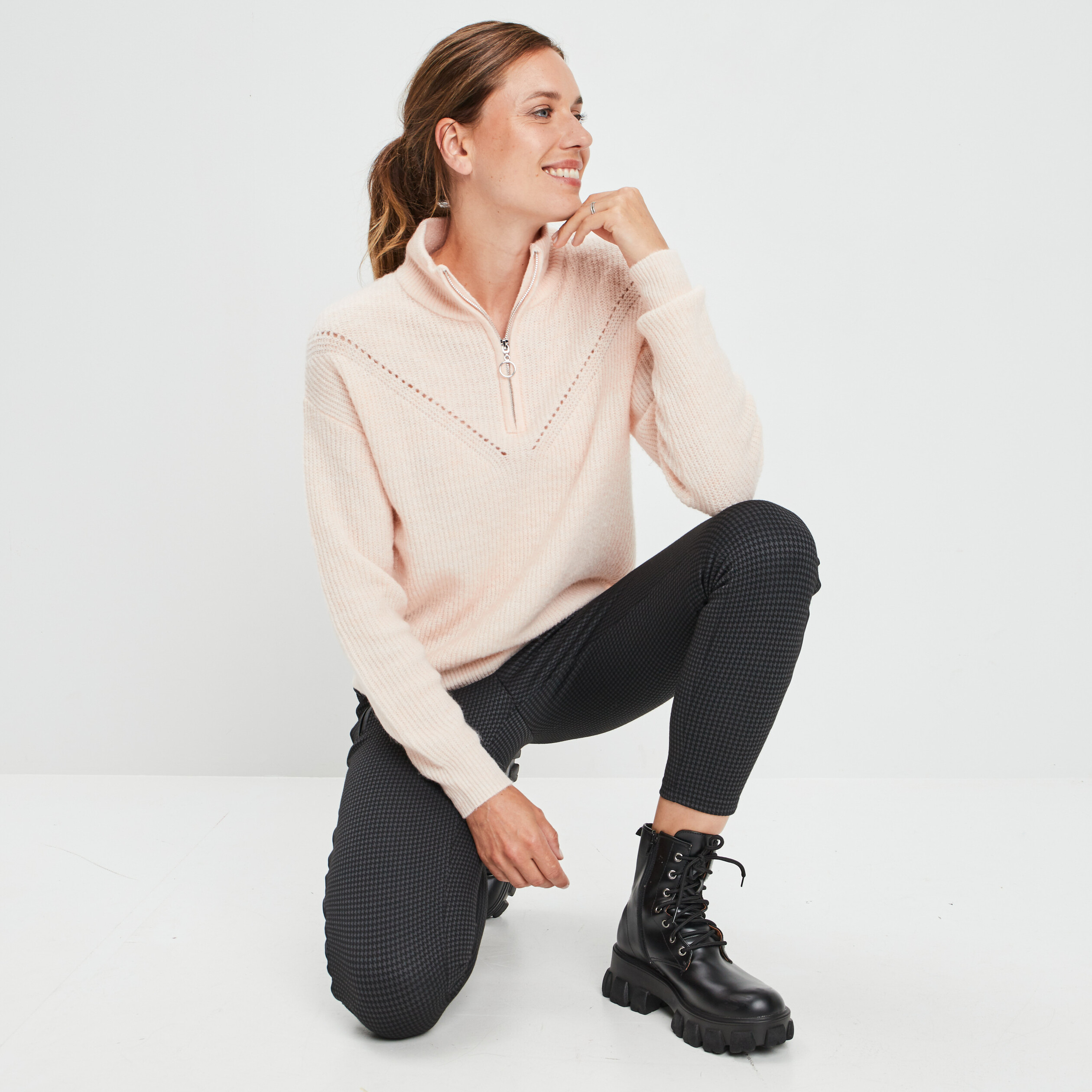 Pull à col montant zippé rose femme | La Halle