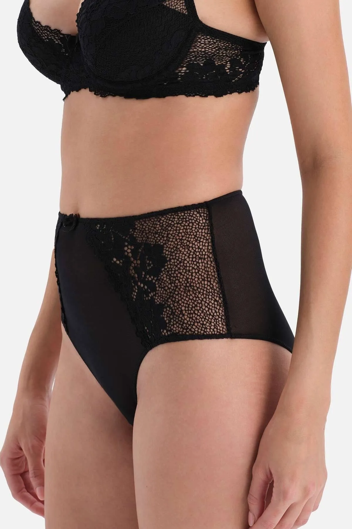 Dagi  Slip mit schwarzem Spitzendetail und Micro-High-Waist