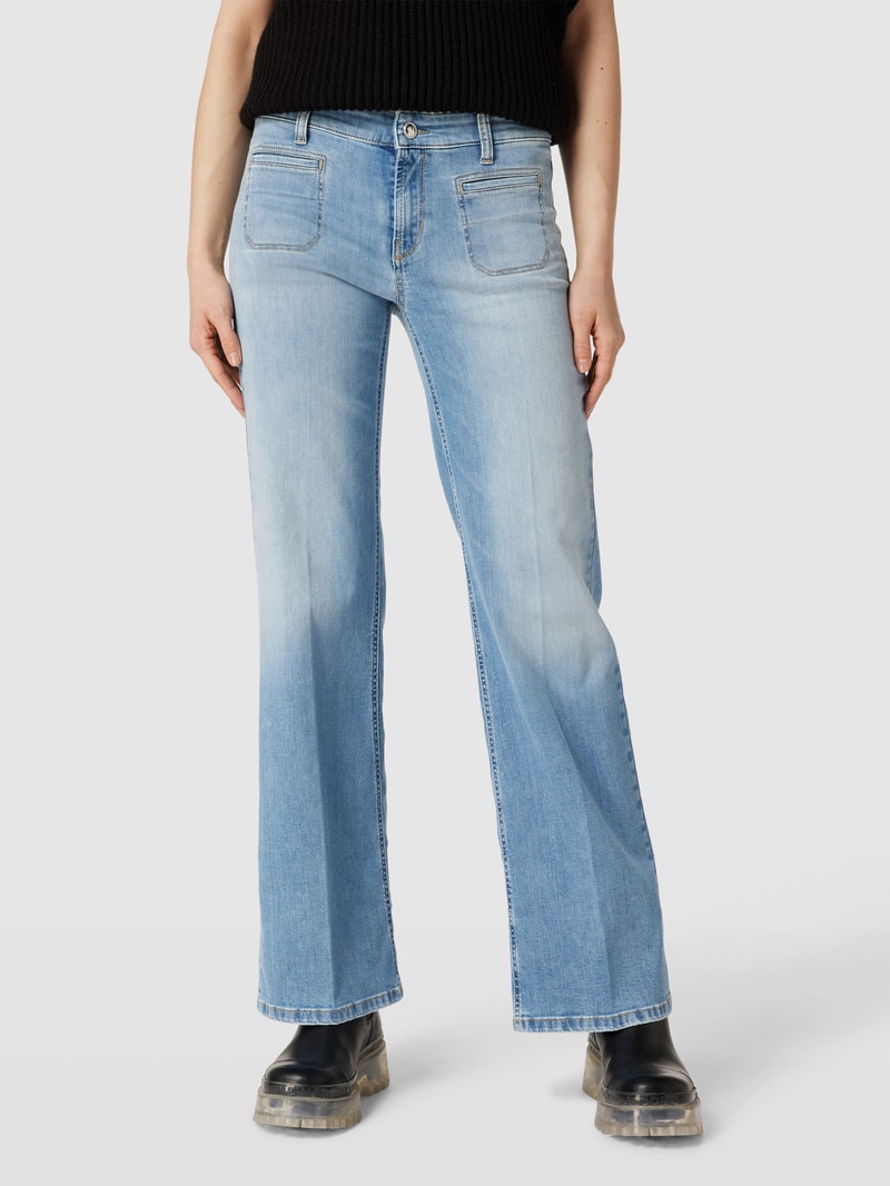 Bootcut Jeans mit Label-Detail Modell 'TESS' in hellblau
