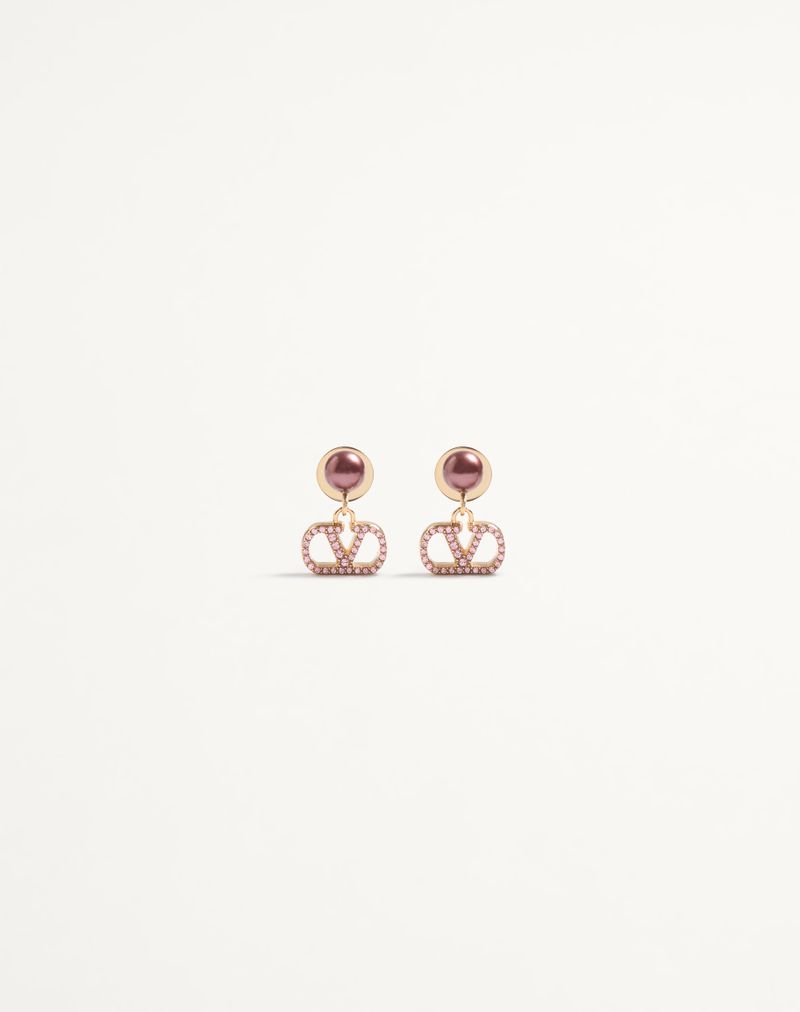 Brincos com a assinatura VLogo em metal, pérolas e cristais Swarovski®