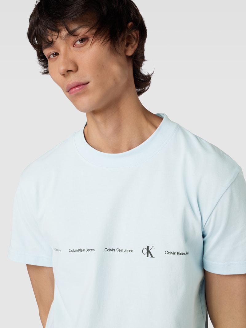 T-Shirt mit Logo-Print in hellblau