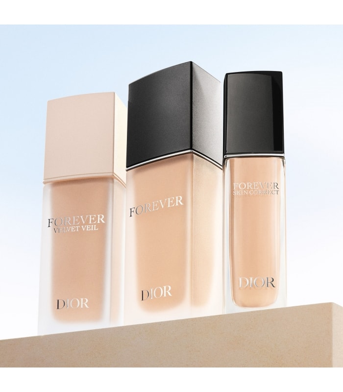 DIOR FOREVER VELVET VEIL-Base de teint mate floutante - tenue et confort 24 h