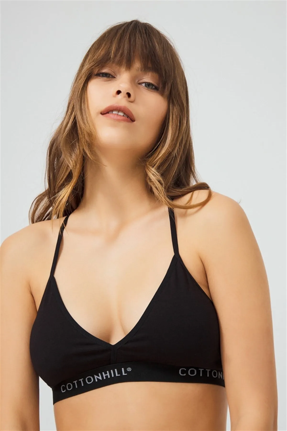 Cottonhill  Schwarzes, schlichtes, sportliches, bügelloses BH-Set aus Baumwolle für Damen