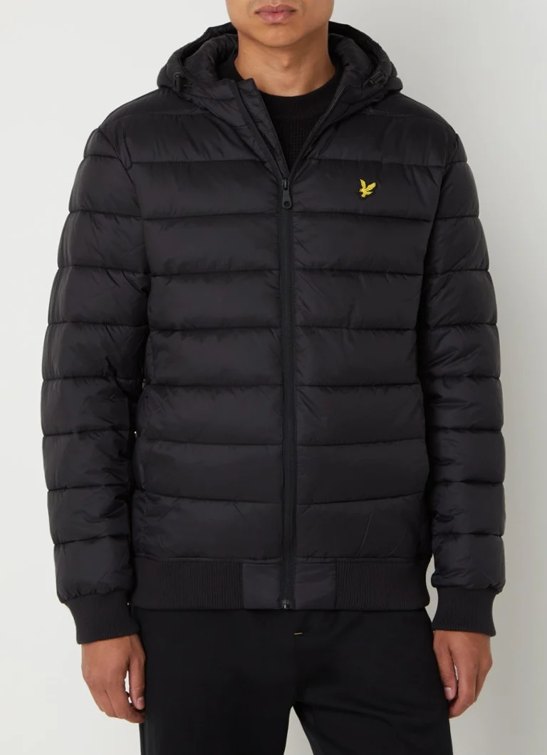 Pikowany płaszcz z kapturem i logo Lyle & Scott