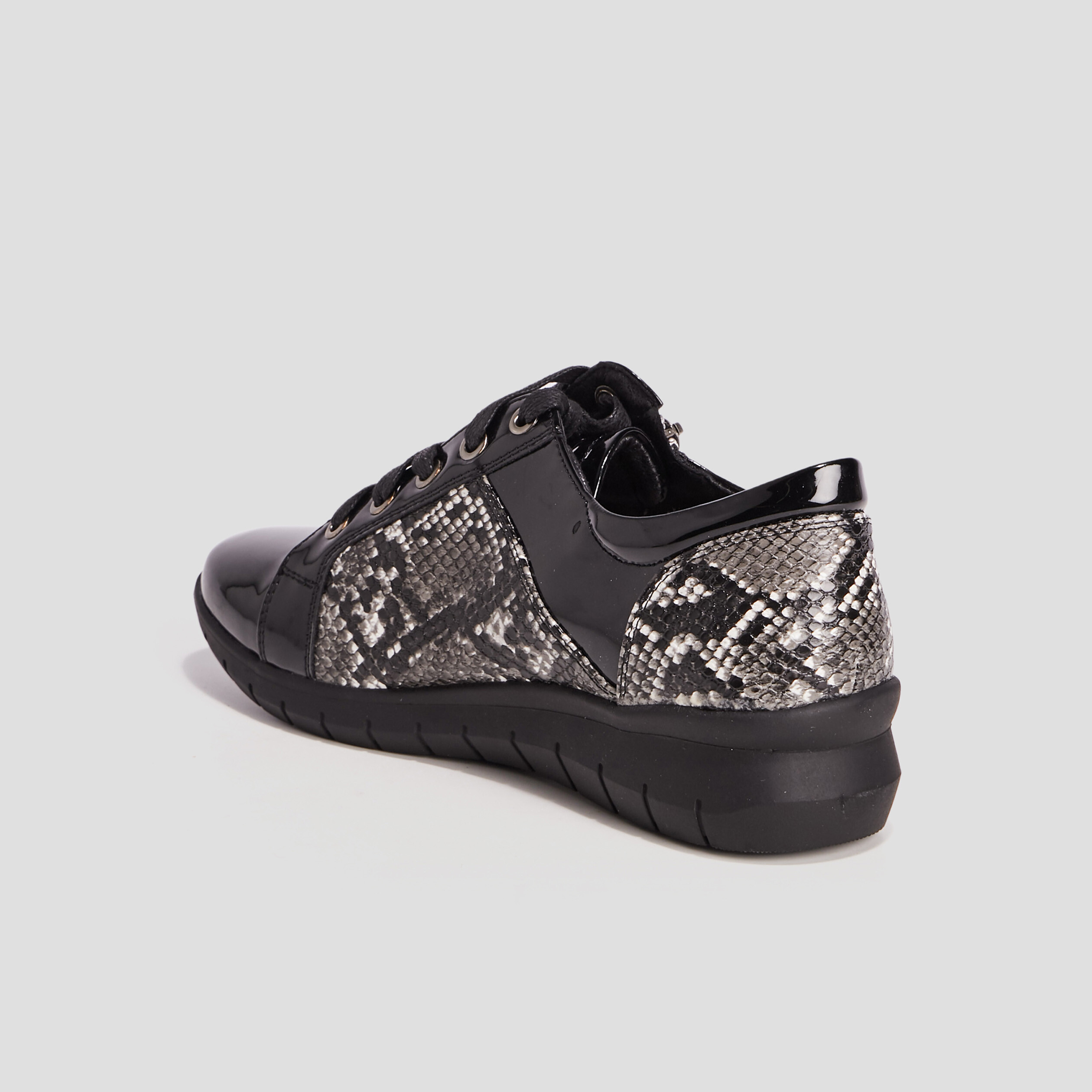 Derbies à lacets pied large noir femme | La Halle