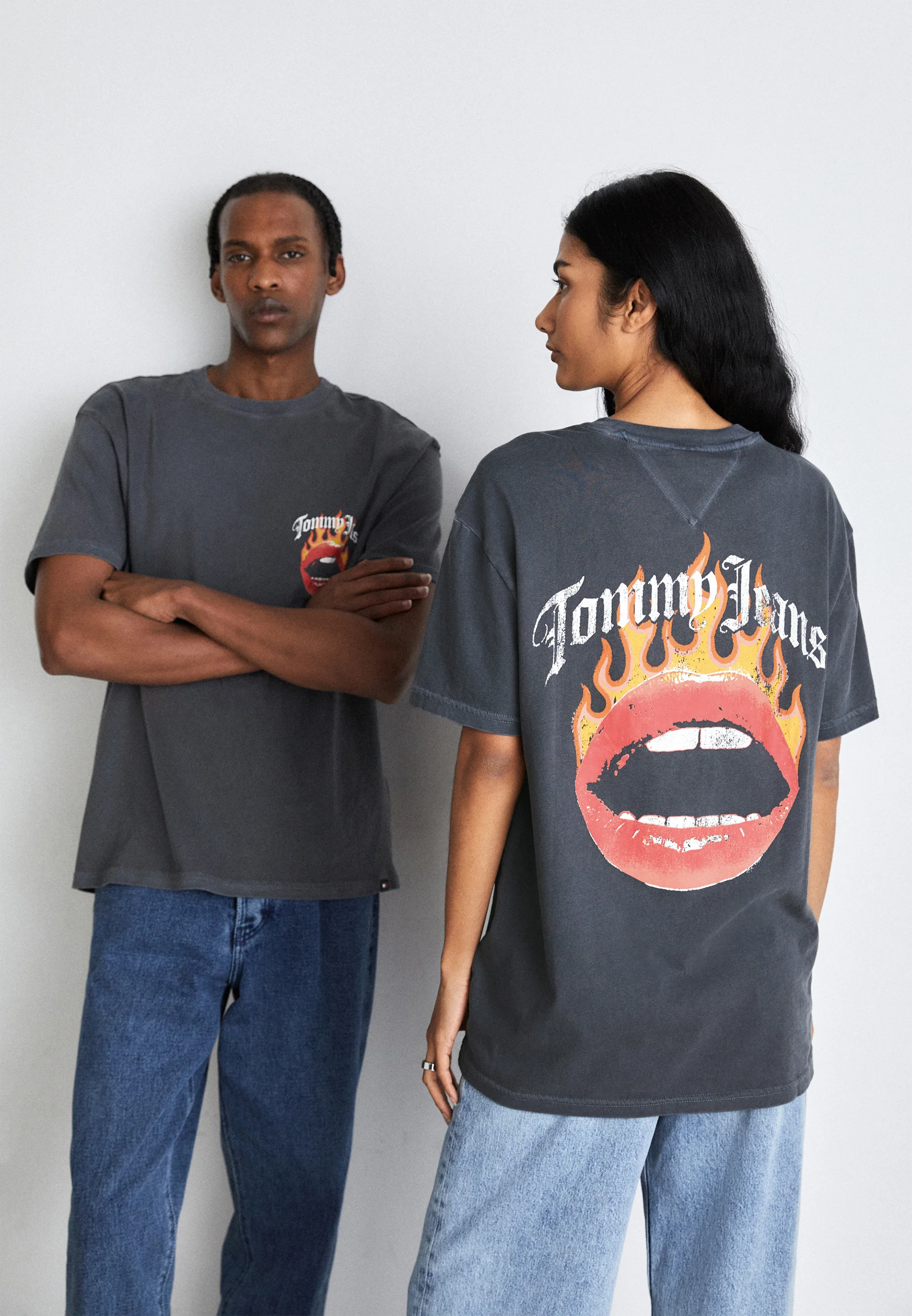 Tommy Jeans VINTAGE FIRE LIPS TEE UNISEX - Camiseta con estampado