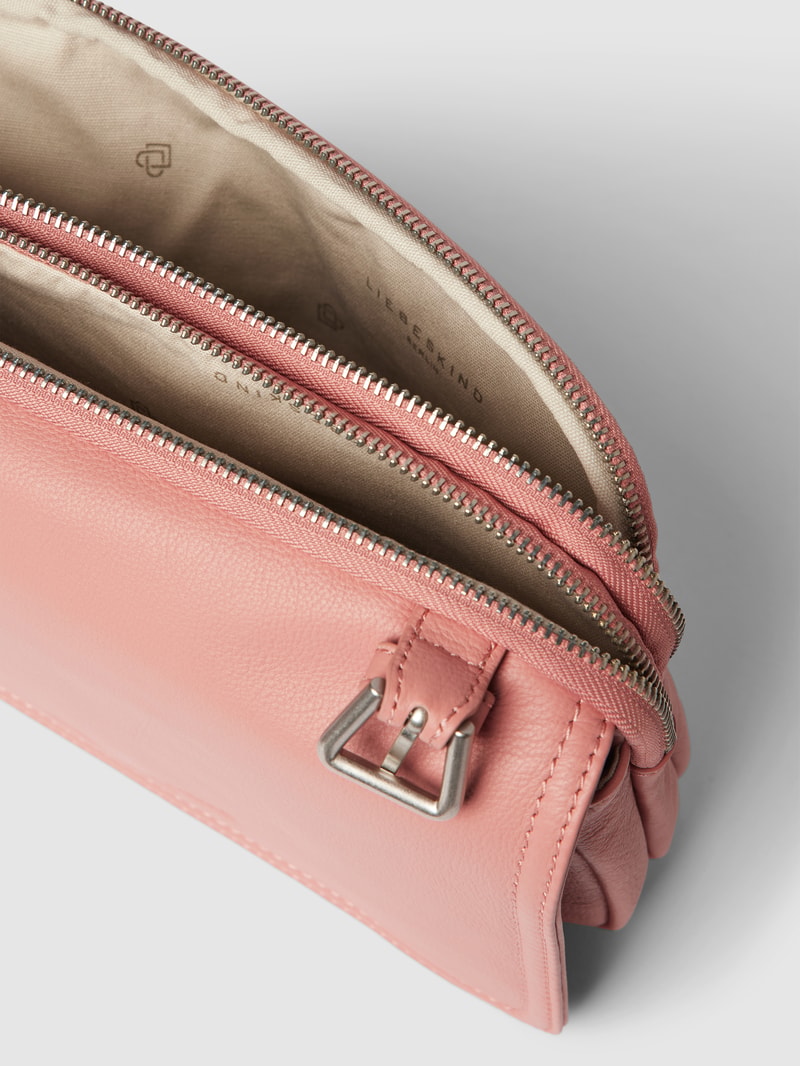 Crossbody Bag mit Label-Detail in rosé
