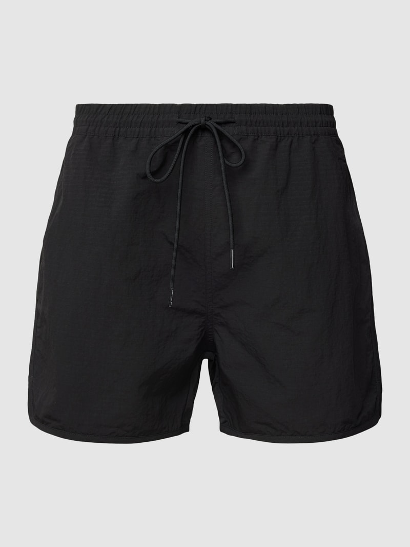 Badehose mit Label-Patch Modell 'RUNE' in schwarz