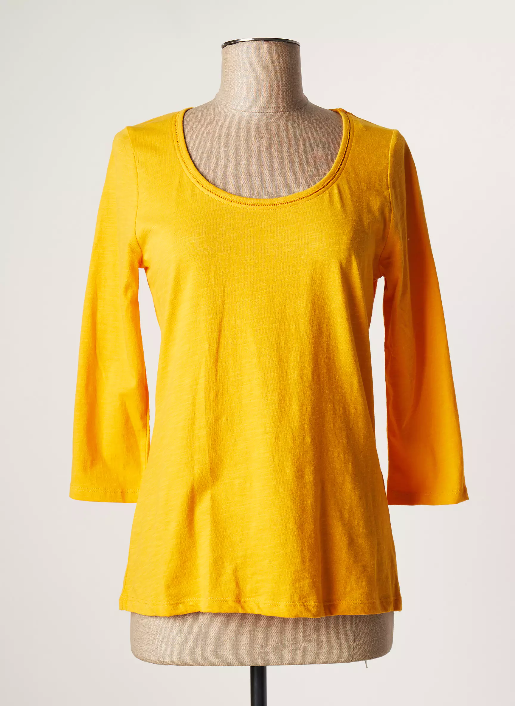 La Fiancee Du Mekong Tshirts Femme couleur jaune