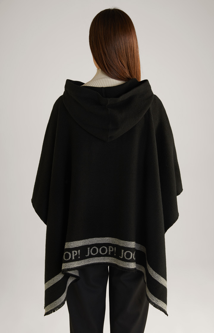 Poncho in Schwarz