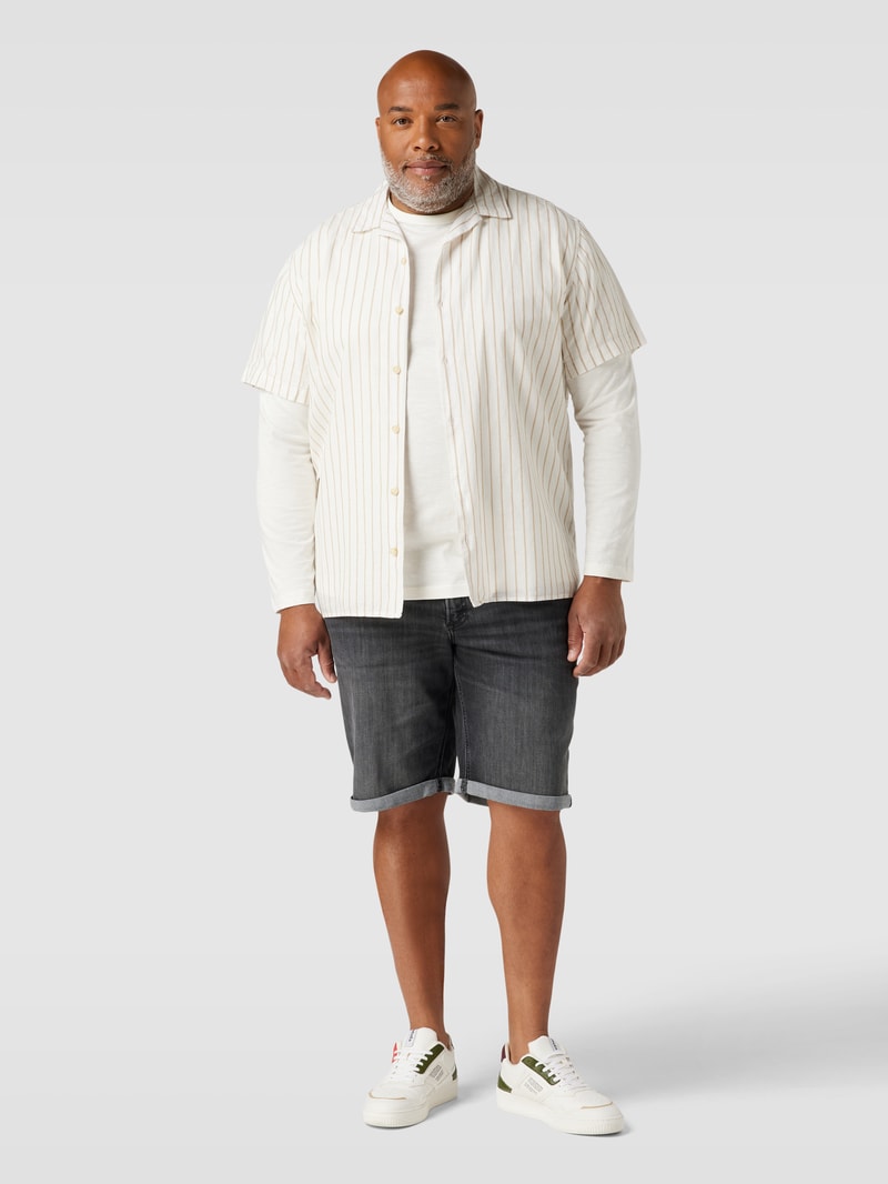 PLUS SIZE Jeansshorts mit fixierten Beinumschlägen Modell 'RICK' in schwarz