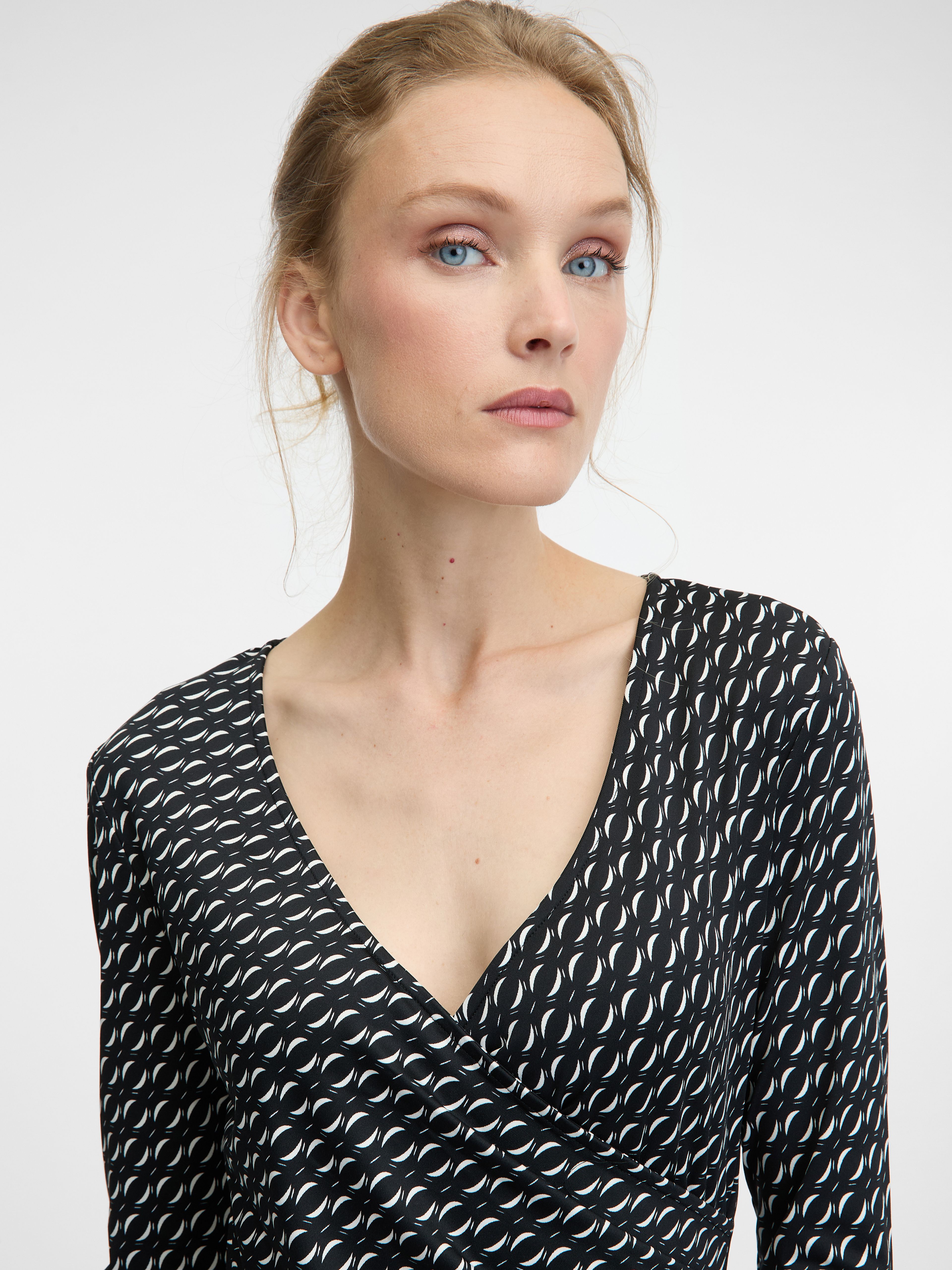 Schwarzes knielanges Damenkleid ORSAY