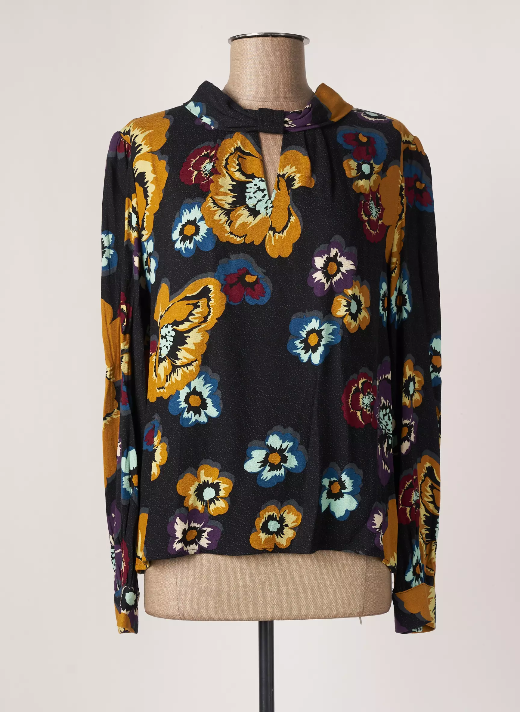 Surkana Blouses Femme couleur noir