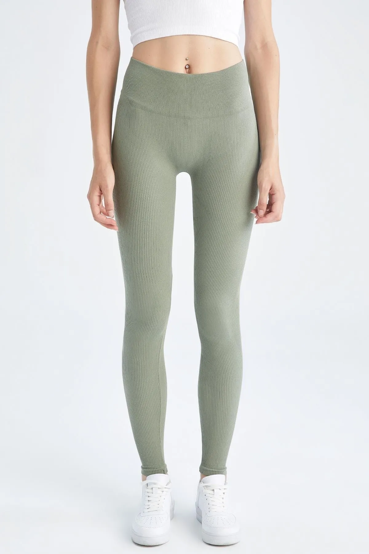 DeFacto  Nahtlose Sportstrumpfhose mit Passform