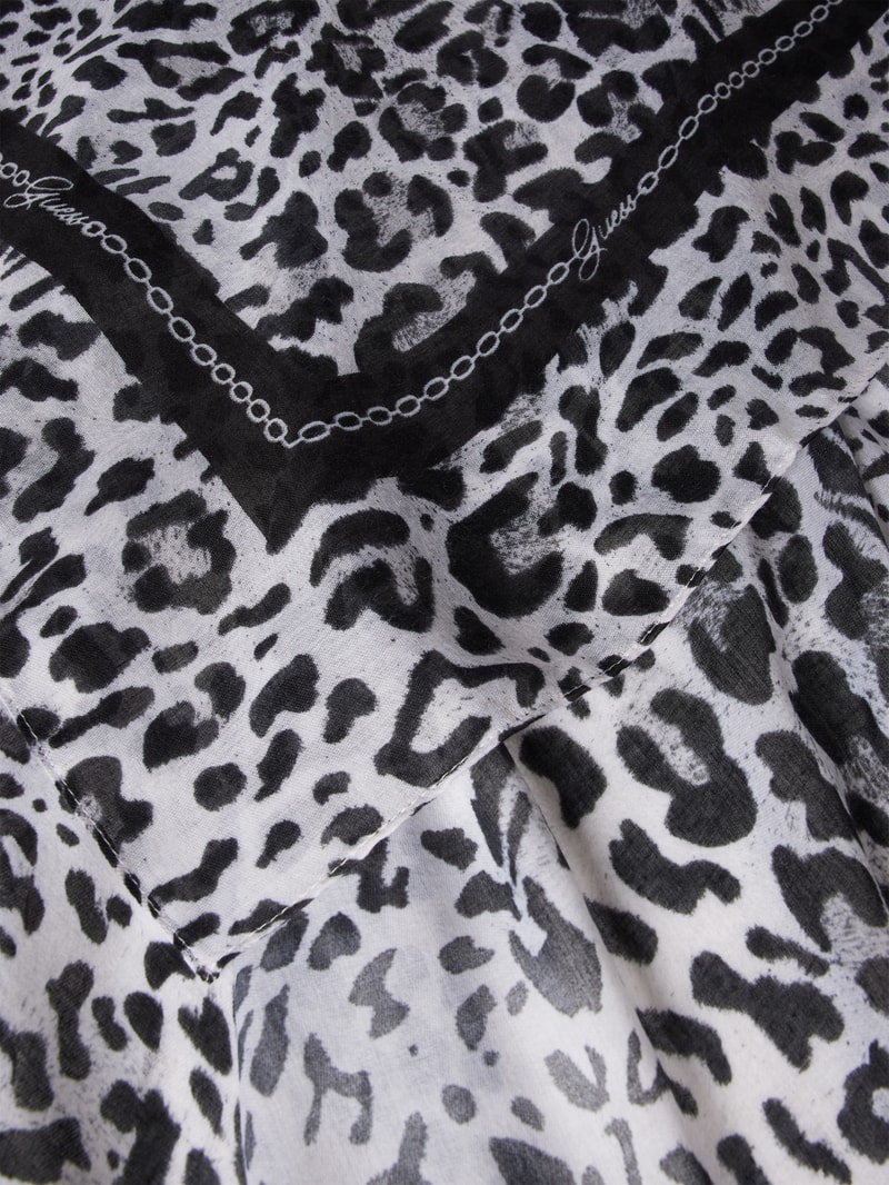 Schal mit Animal-Print Modell 'IZZY' in schwarz