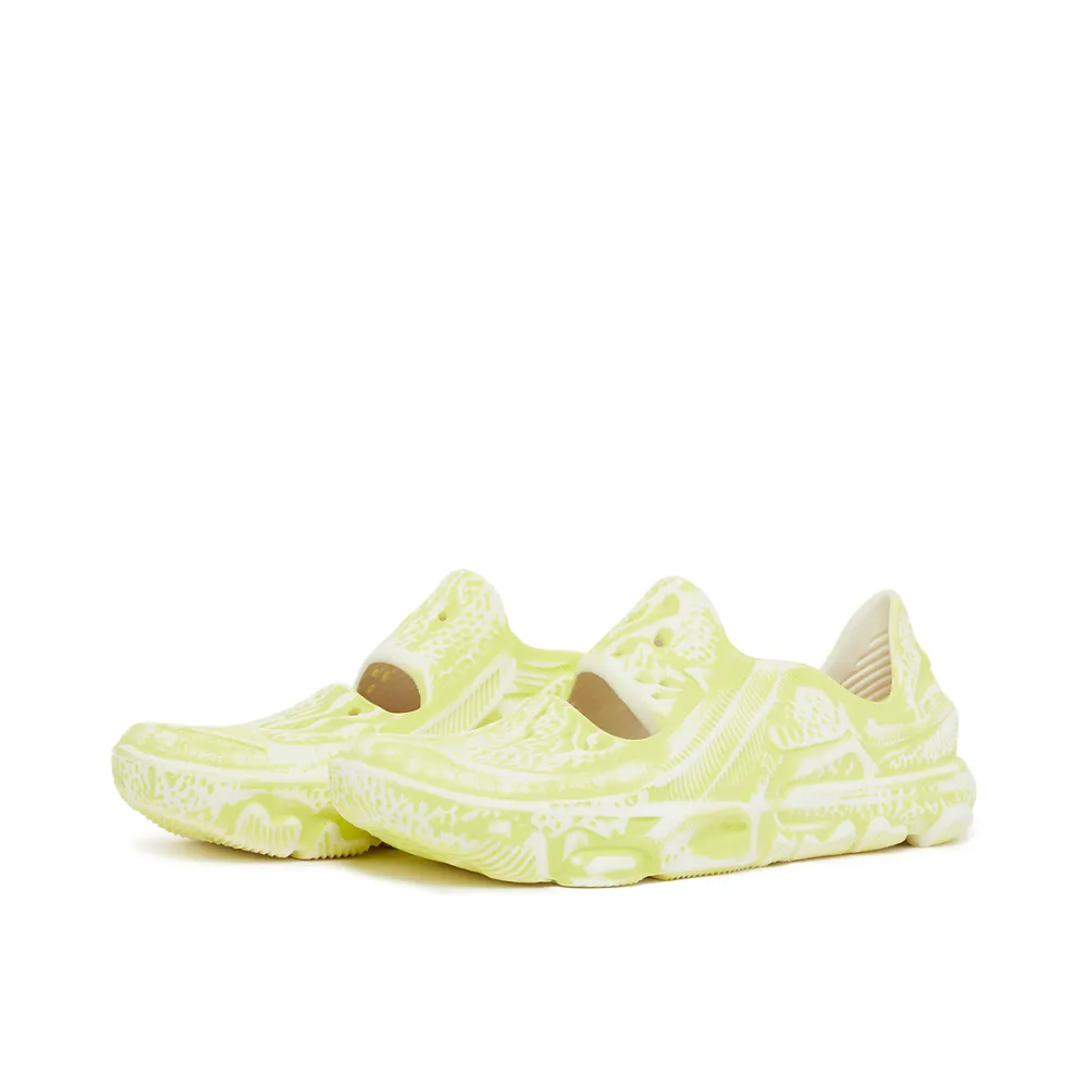 Nike ISPA Universal DM0886-102 / weiss