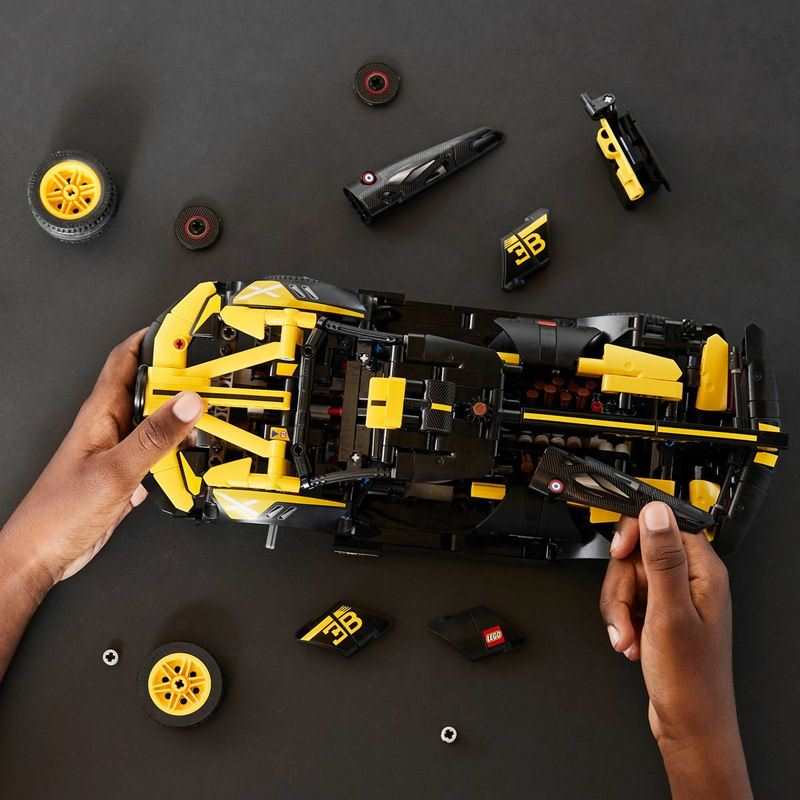 42151 LEGO Technic Le bolide Bugatti