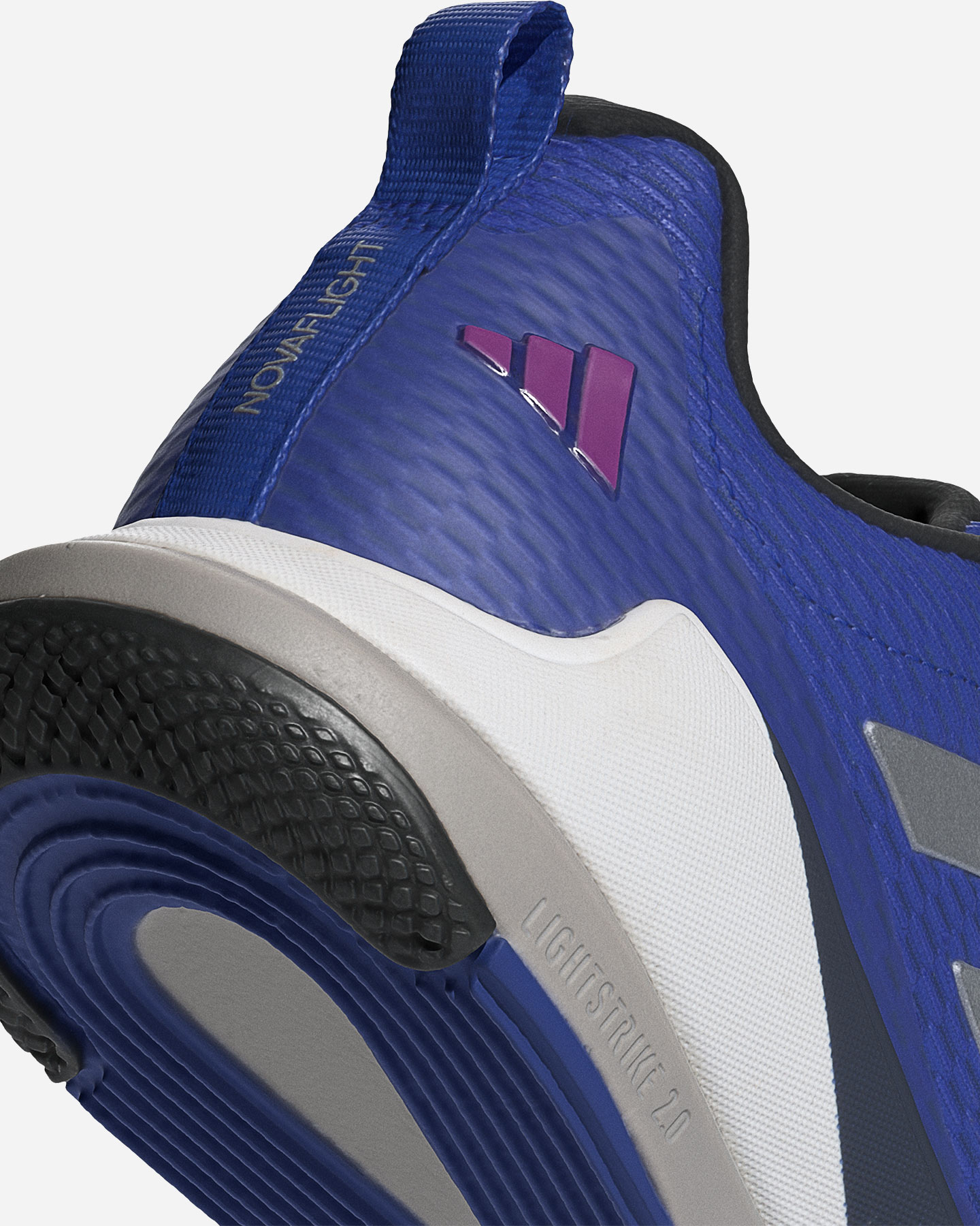 Volejbalové topánky Adidas Novaflight 2 M ID3668