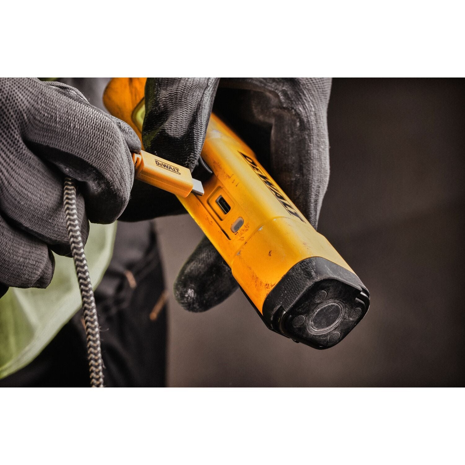DeWalt DCL183-XJ USB-C Zaklamp