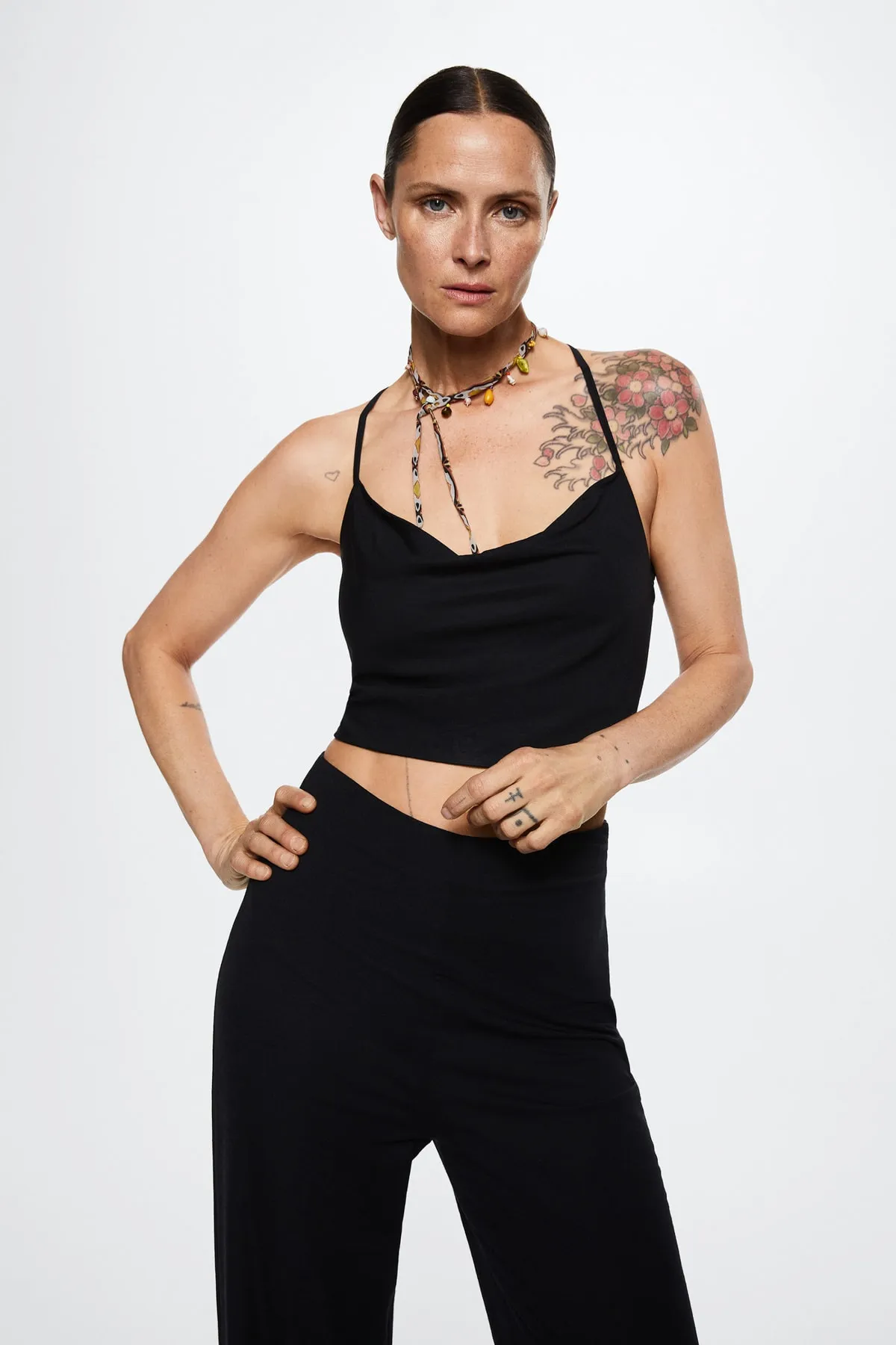 MANGO  37050456 Frau / Mädchen Schwarz
