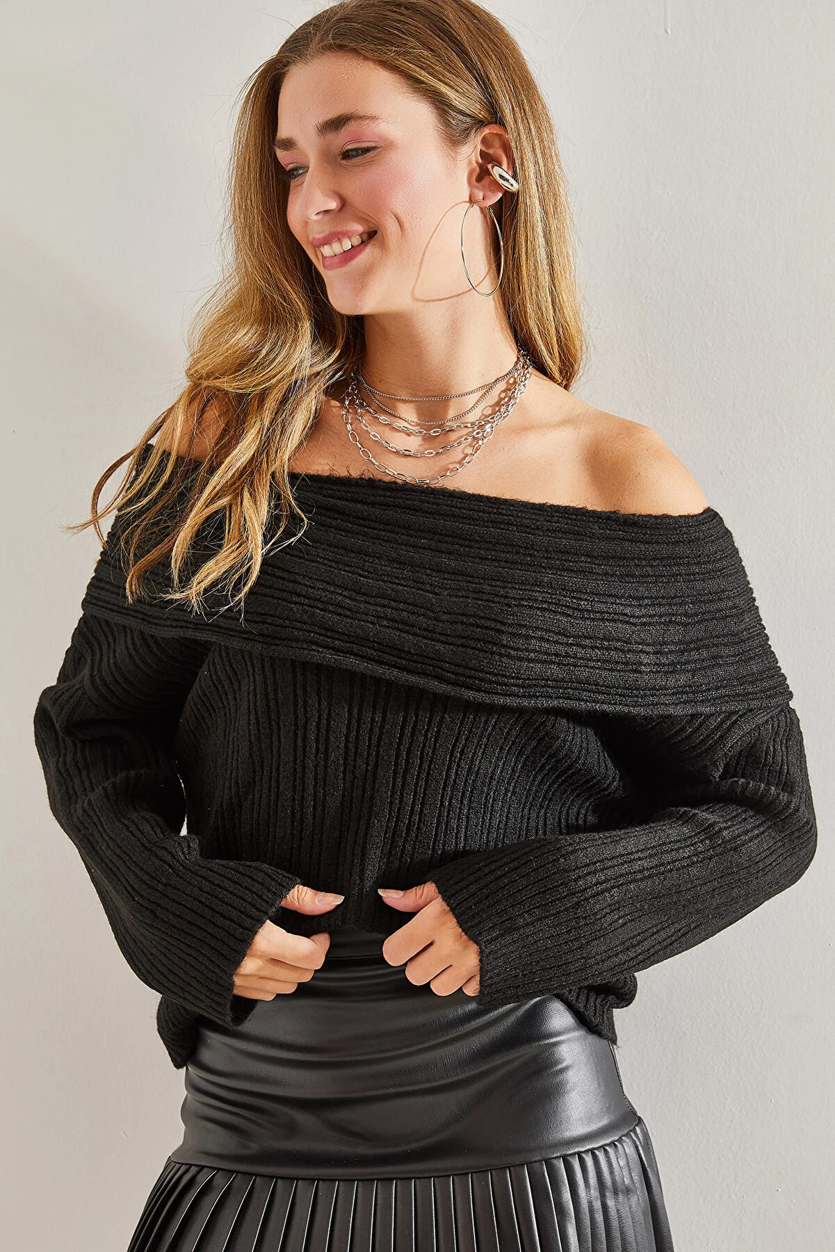 Bianco Lucci  Damenpullover mit Rüschenkragen