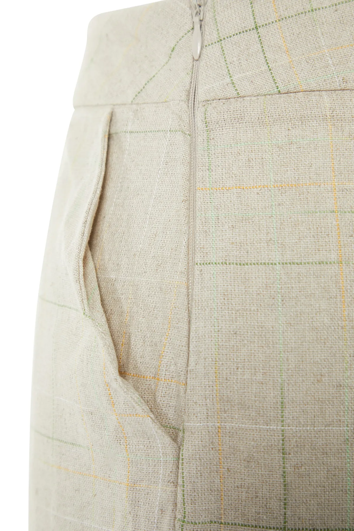 Trendyol Collection  Strandshorts mit Leinenstruktur in Ecru TBESS21SR0058