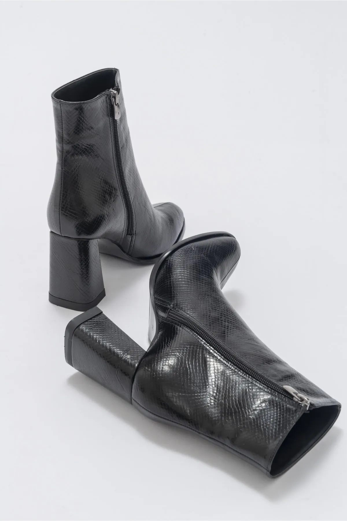 LuviShoes  Jewel Black Print Damen-Stiefel mit Absatz