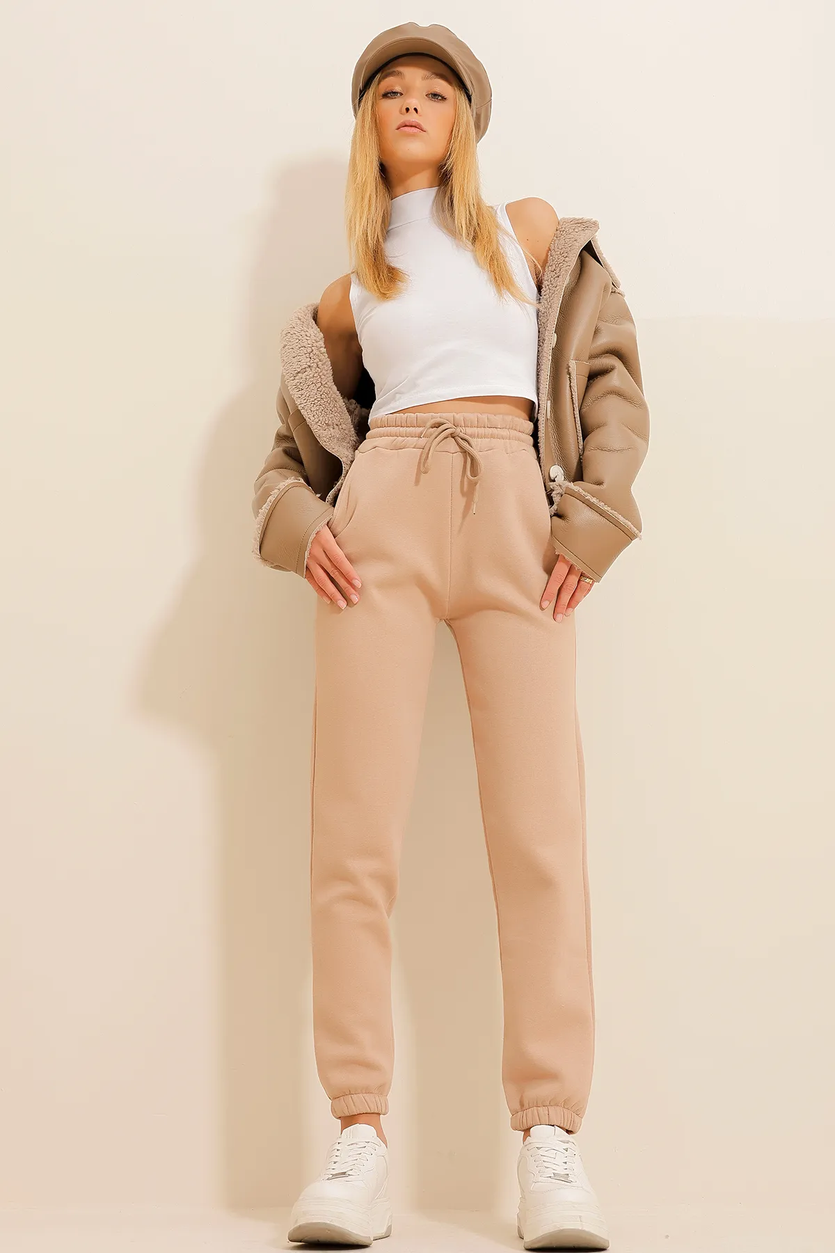 Trend Alaçatı Stili  Jogginghose - Beige - Straight