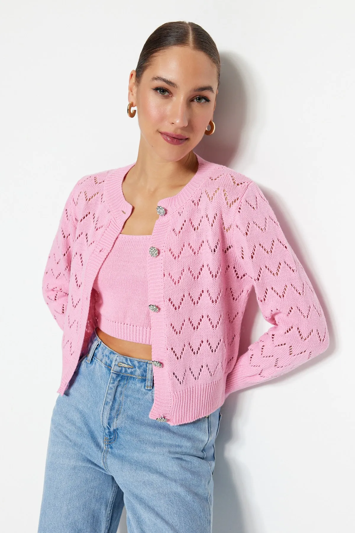 Trendyol Collection  Rosa Blusen-Cardigan-Set mit Knopfdetail, durchbrochen/Lochmuster TWOSS23HI00000