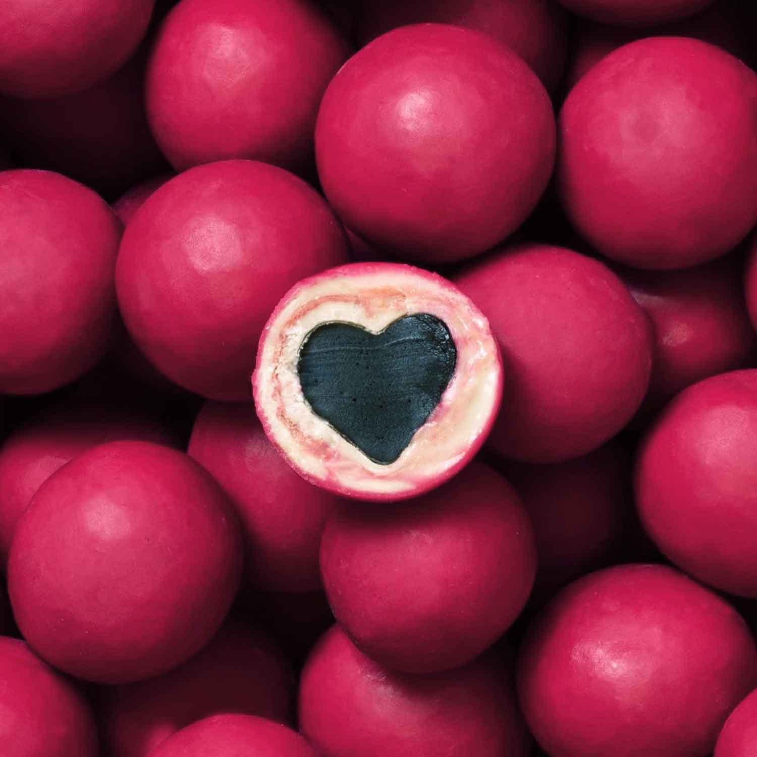 Lakrids by Bülow Love Strawberry & Cream & Peaches Black Box 420g