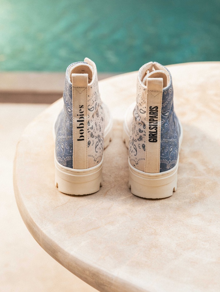 Irvine - California Blue & Cream