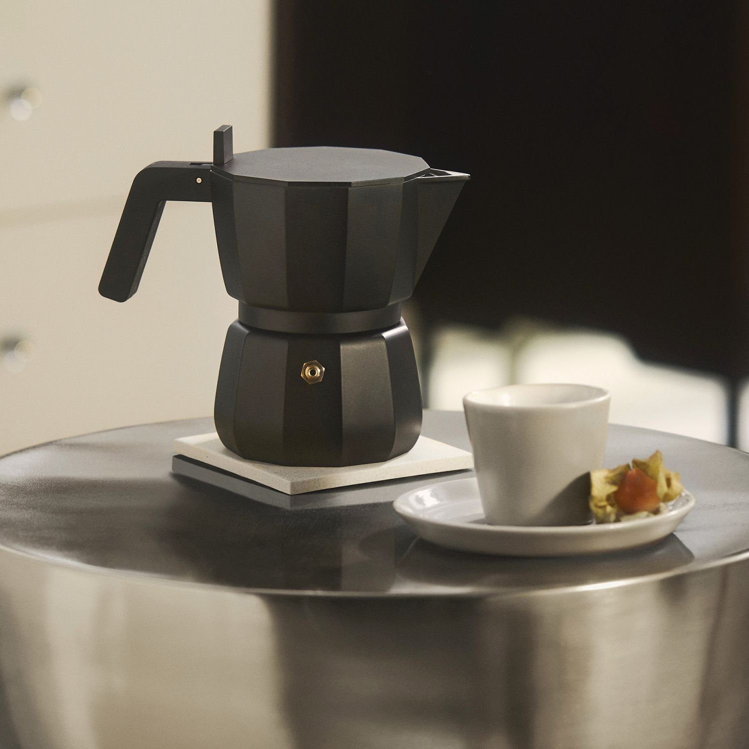 Alessi Espressokocher Moka Schwarz für 6 Tassen, 0,3l Kaffeekanne