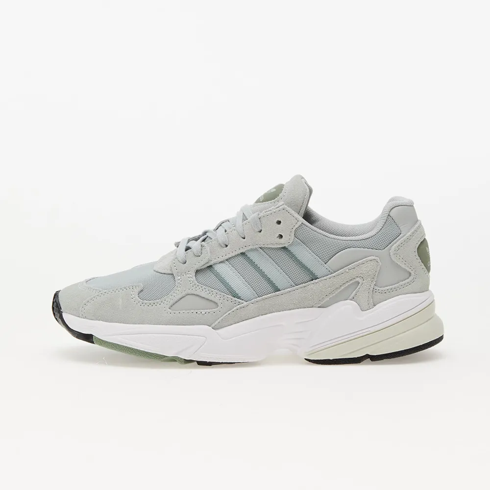 adidas Falcon W IE8205 / grün
