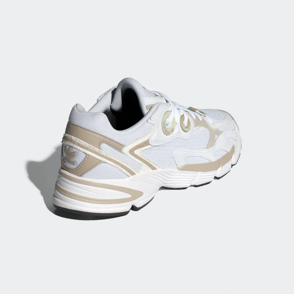 adidas Astir IG6094 / weiss