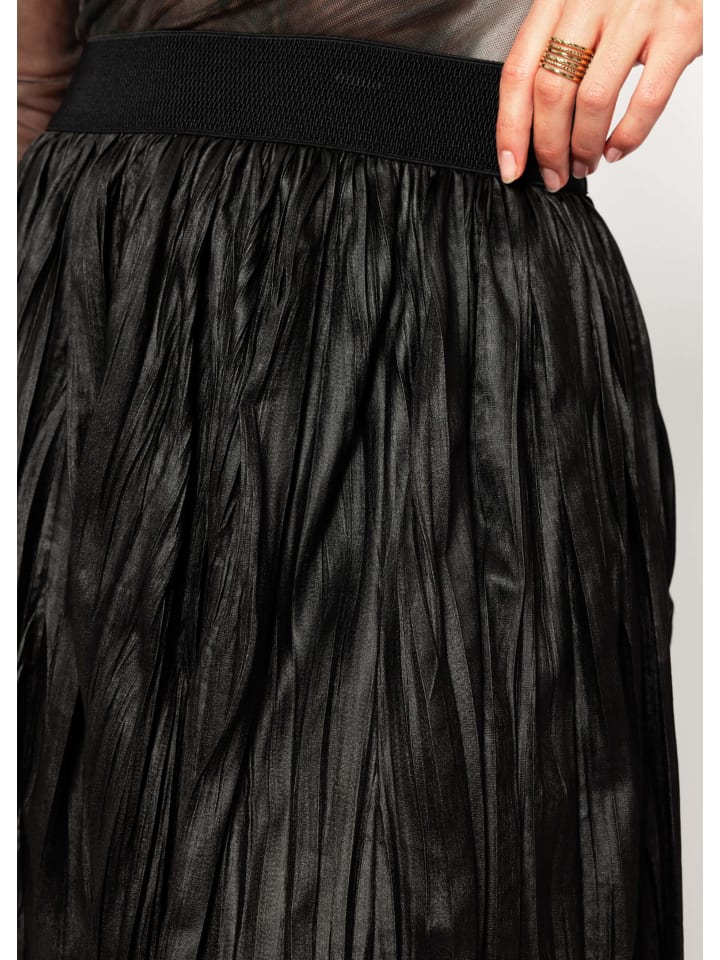 SASSYCLASSY Plissierter Rock aus Kunstleder in Schwarz günstig kaufen