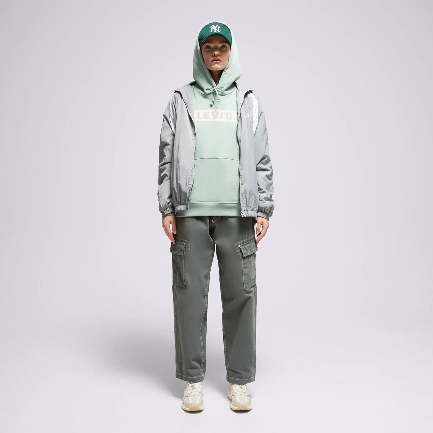 LEVI'S HOODIE GRAPHIC STANDARD Grün