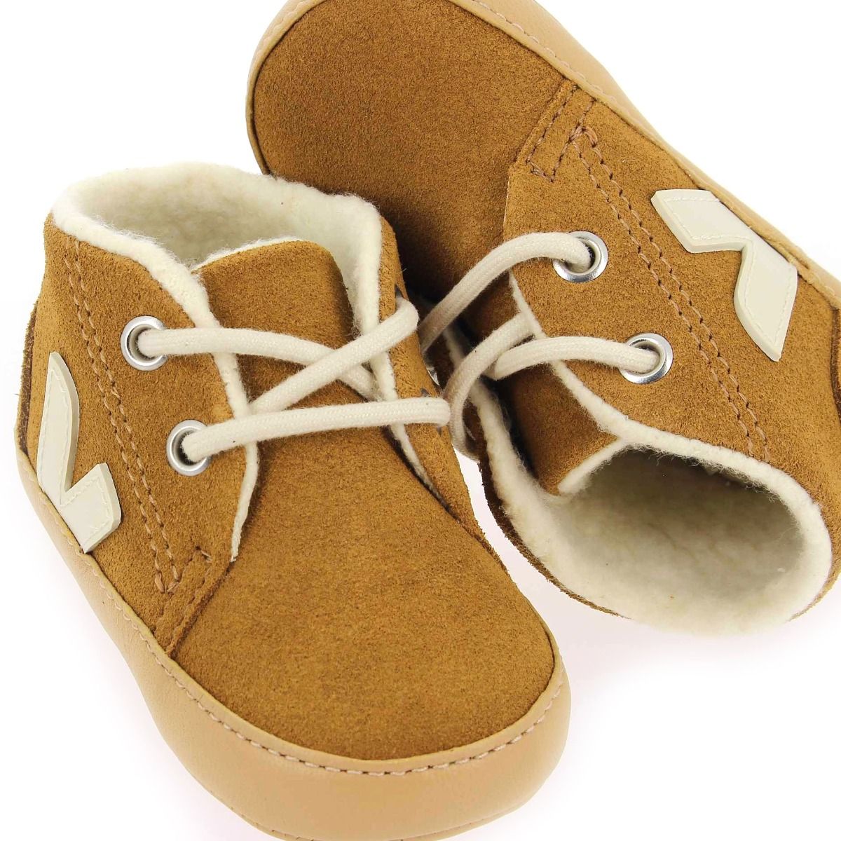 Veja  BABY WINTER - Camel