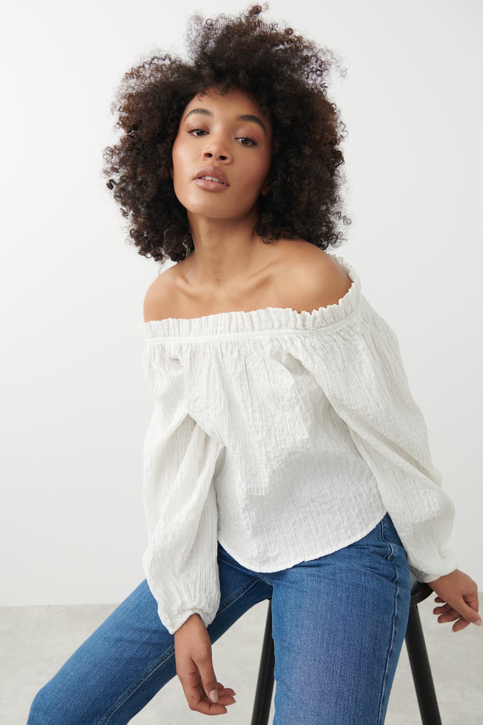 Offshoulder top