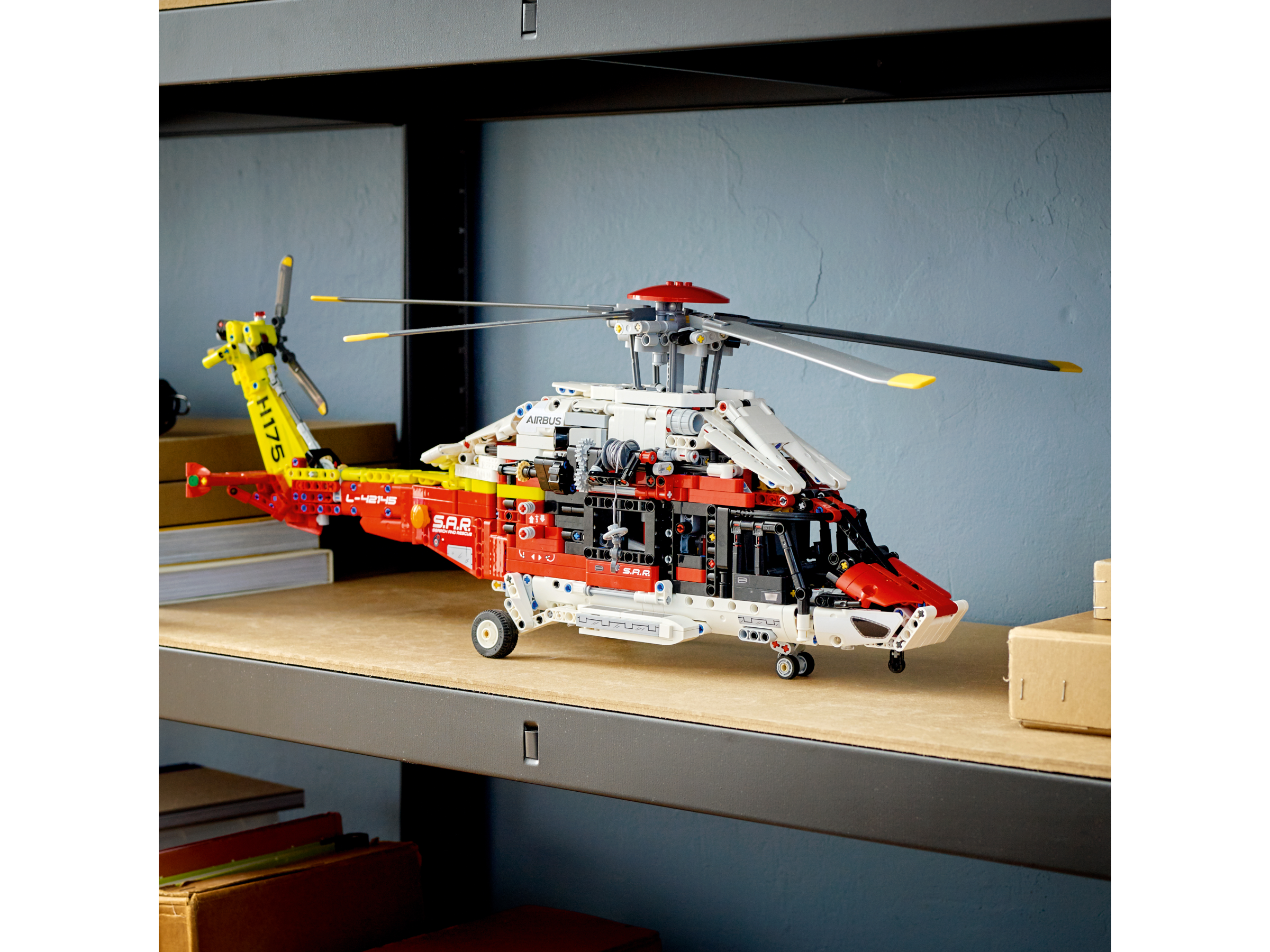 Airbus H175 Rettungshubschrauber 42145