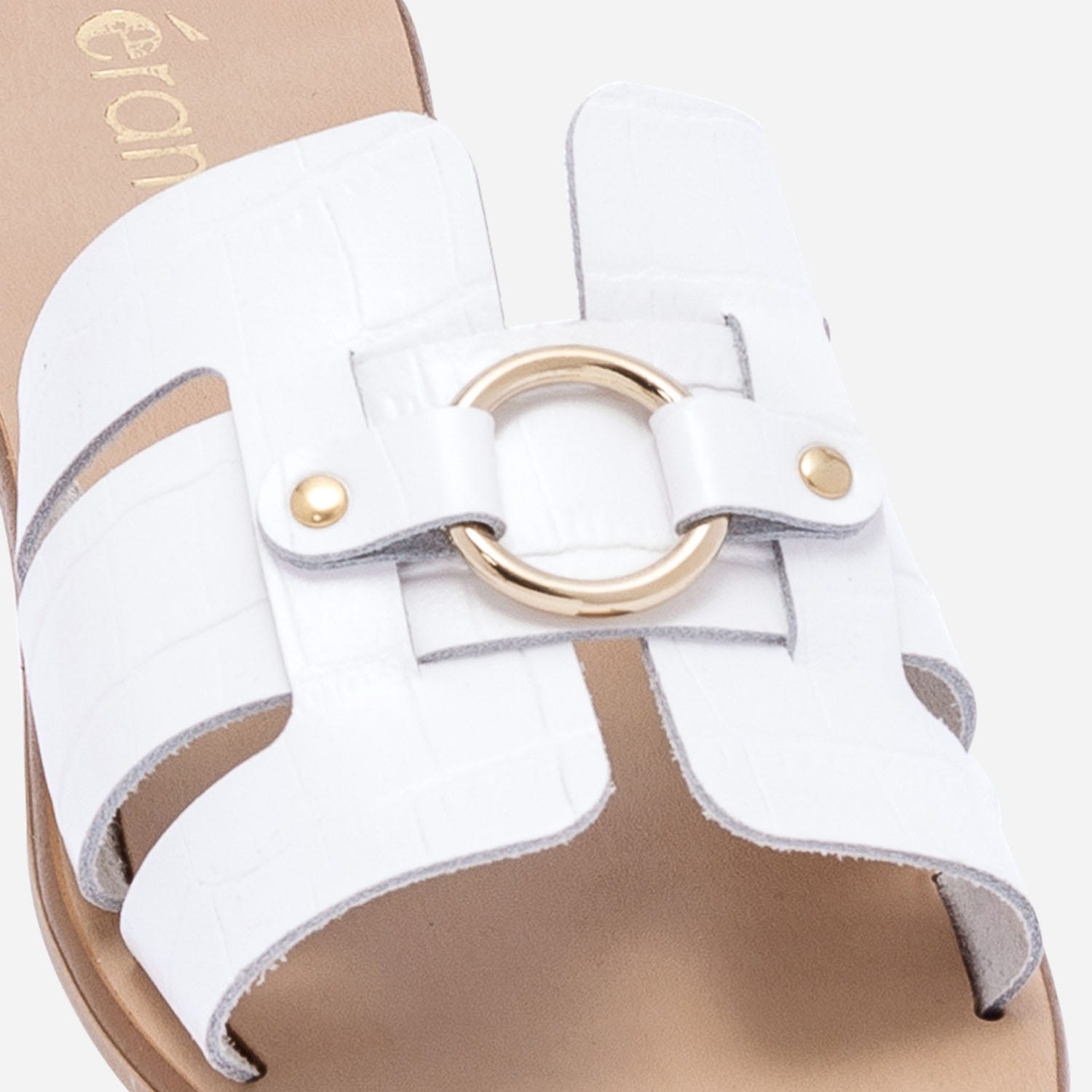 Mule blanche en cuir embossé croco