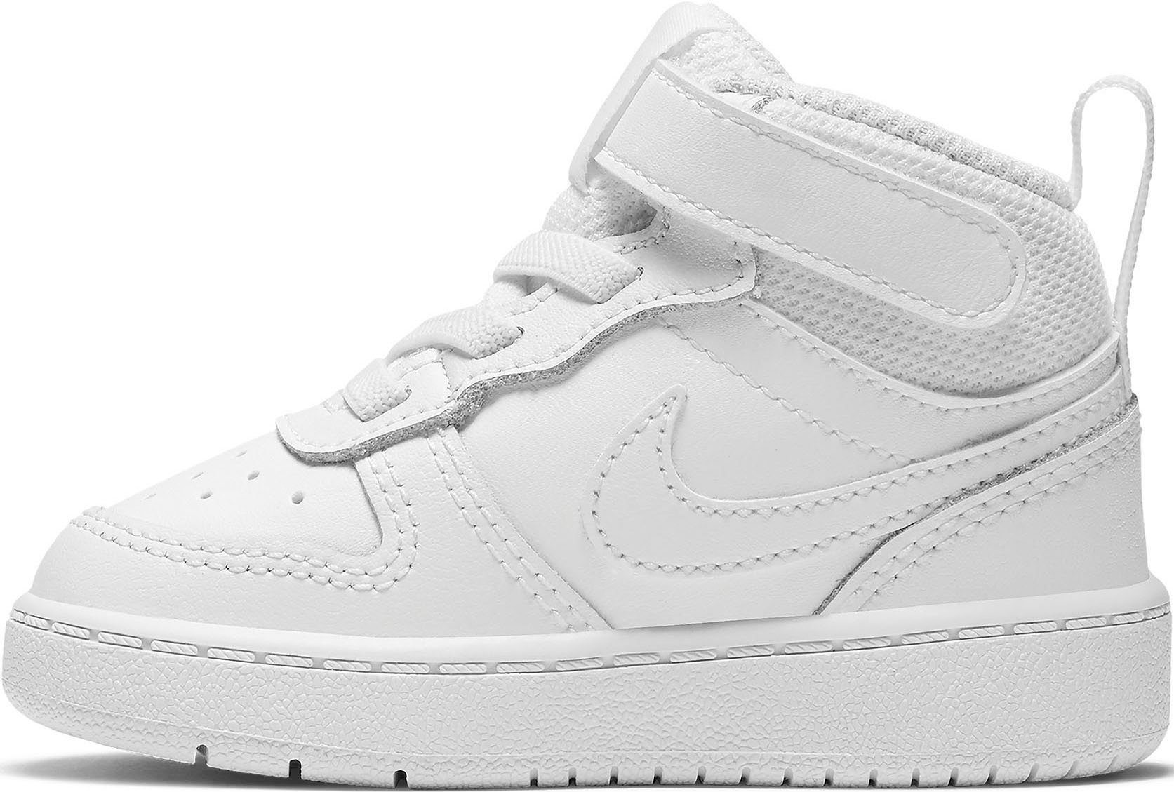 Nike Sportswear Court Vision Mid Sneaker Design auf den Spuren des Air Force 1