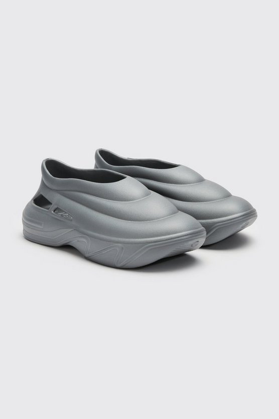 Geformte Laufschuhe