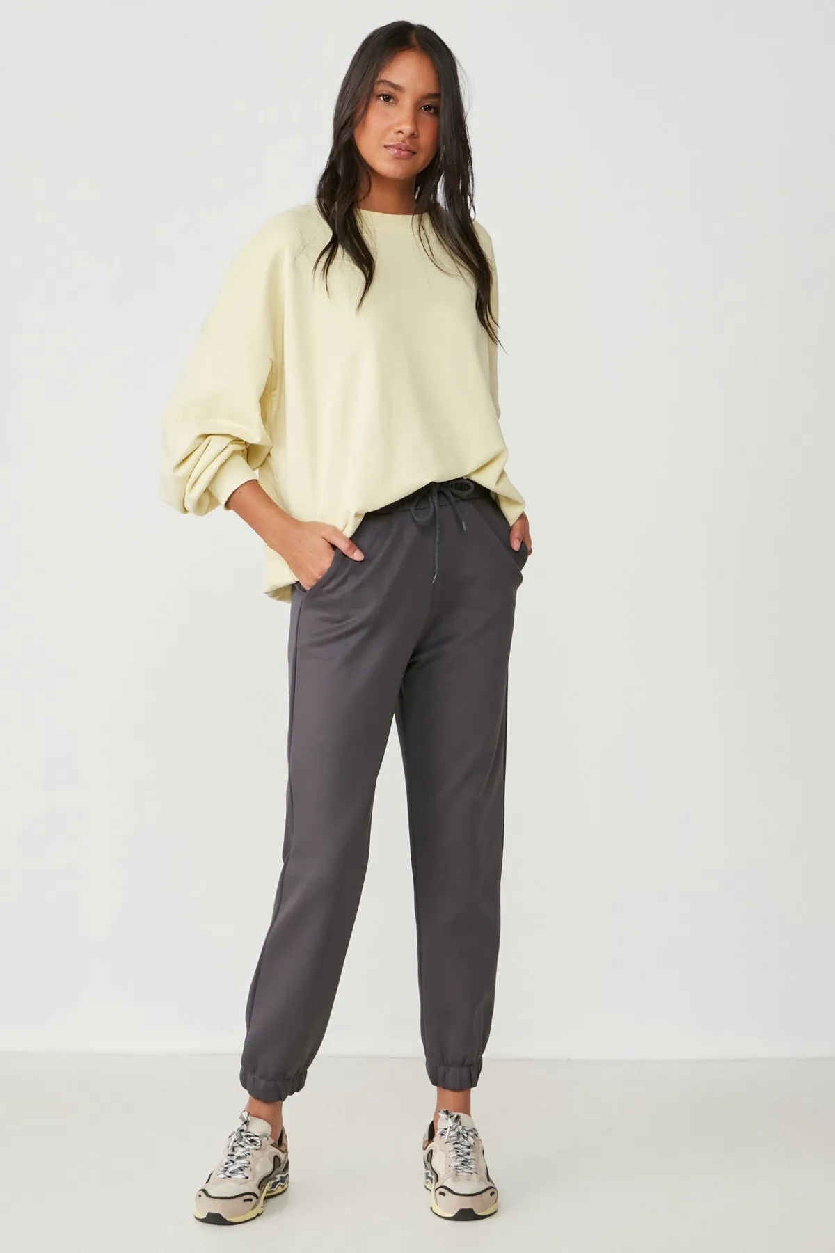 C&City  Basic Jogger-Jogginghose 802 geräuchert